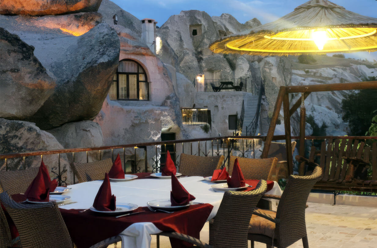 Restaurant Evening View