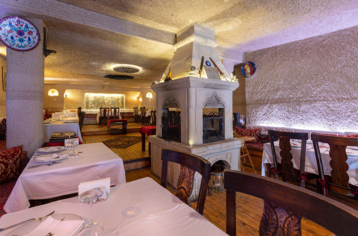 Restaurant Evening View